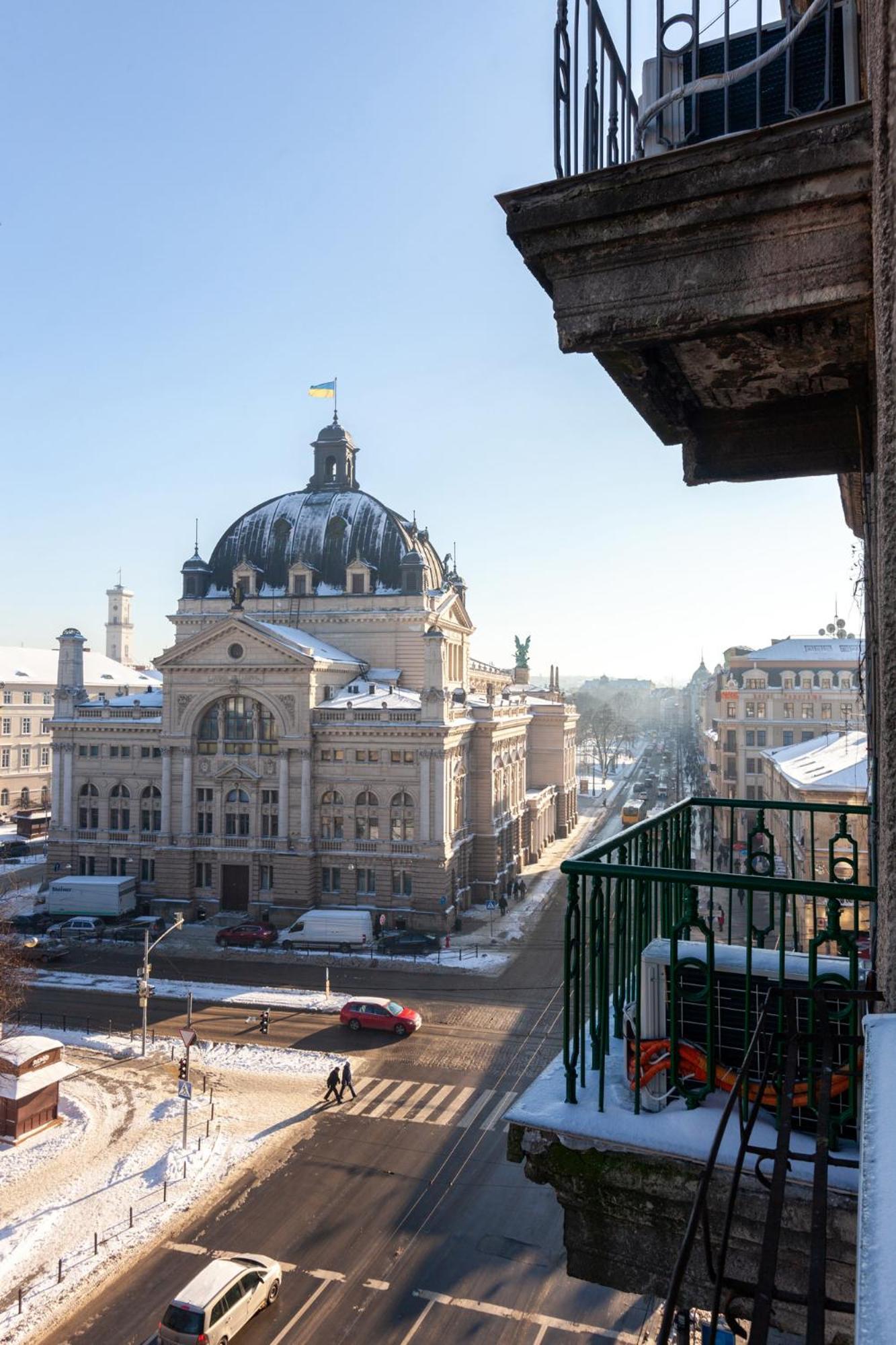 Royal Aparts Multi Lviv Dış mekan fotoğraf